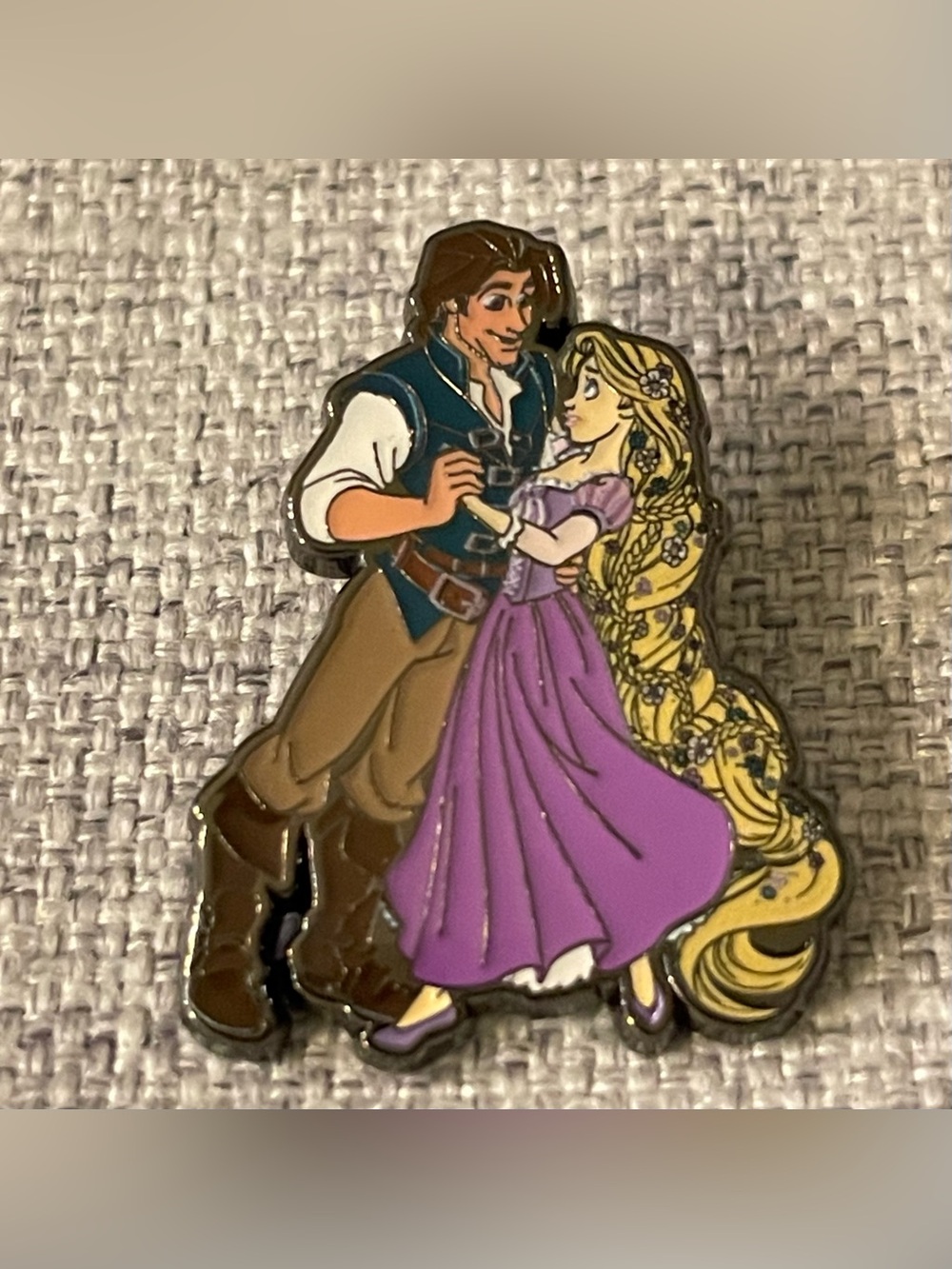 Loungefly Disney Princess Couples Blind Box Enamel Pin - Rapunzel and Flynn